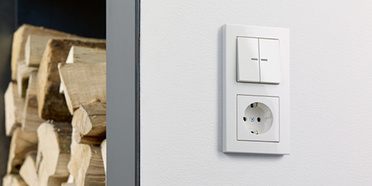 JUNG KNX Taster F 10 bei Elektrotechnik Ritschel in Kronberg im Taunus