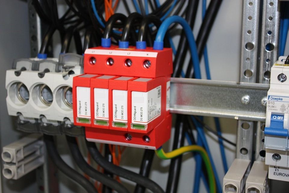 U berspannungsschutz bei Elektrotechnik Ritschel in Kronberg im Taunus